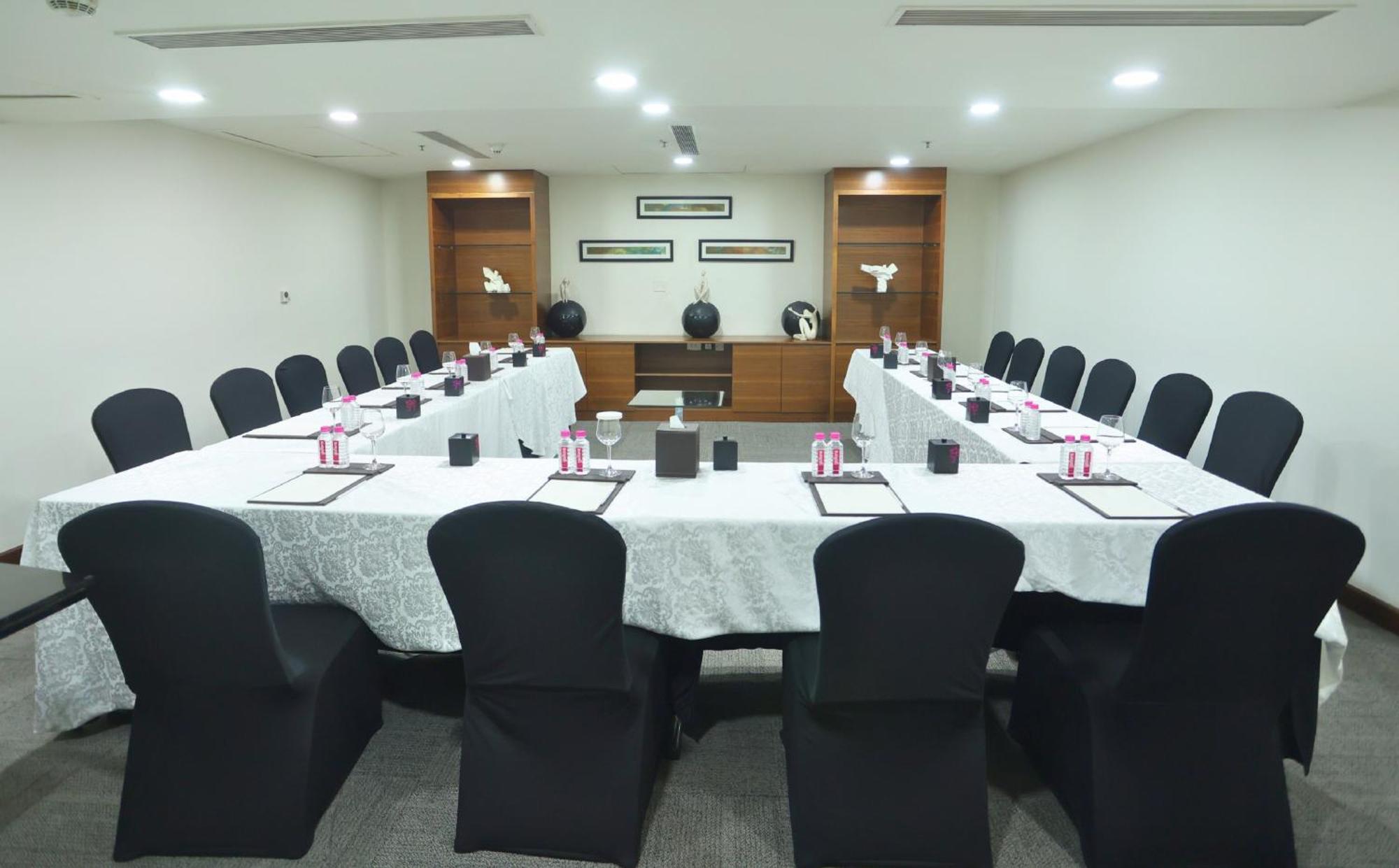 Intercontinental Jaipur Tonk Road By Ihg Hotel Exterior photo