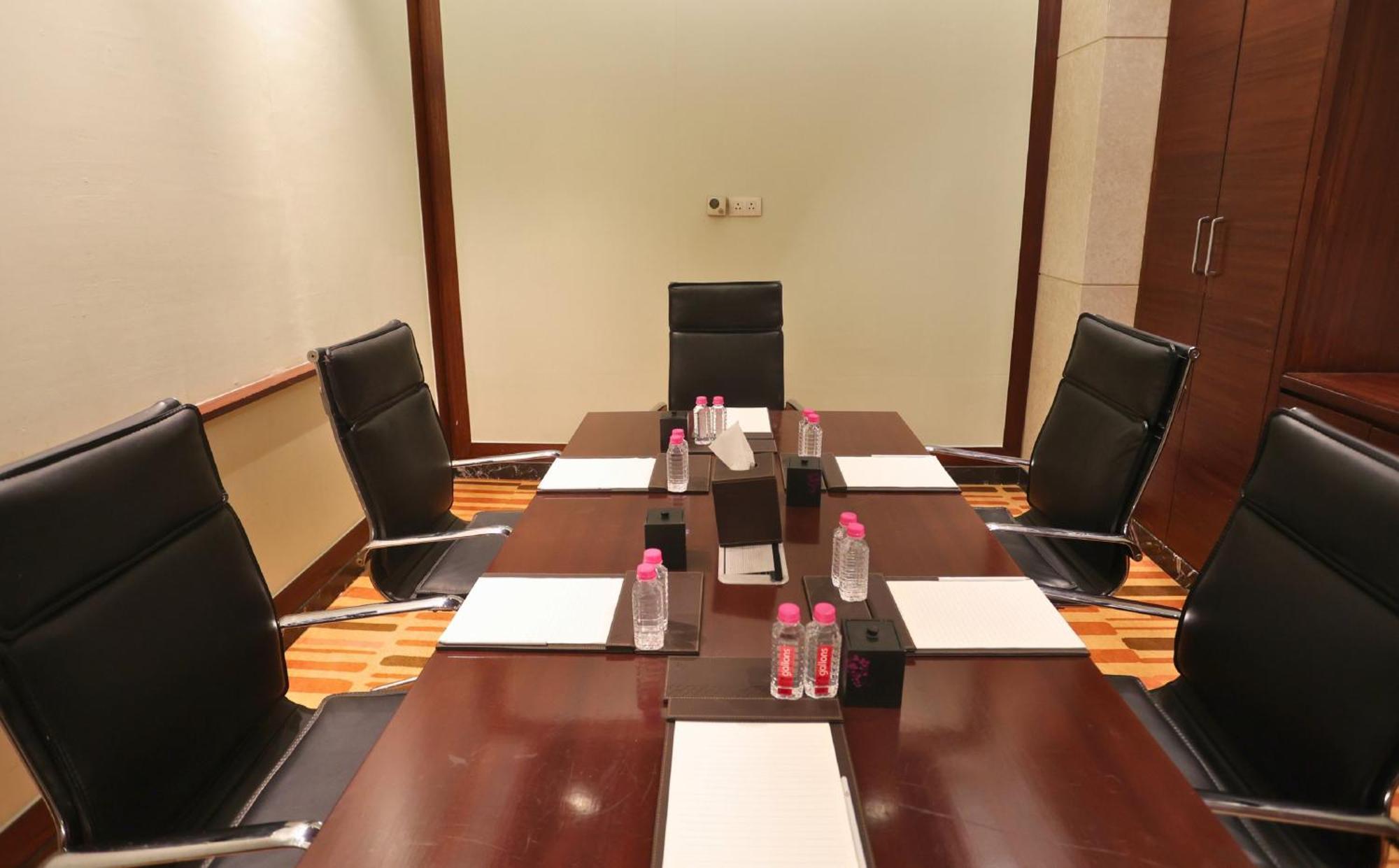 Intercontinental Jaipur Tonk Road By Ihg Hotel Exterior photo